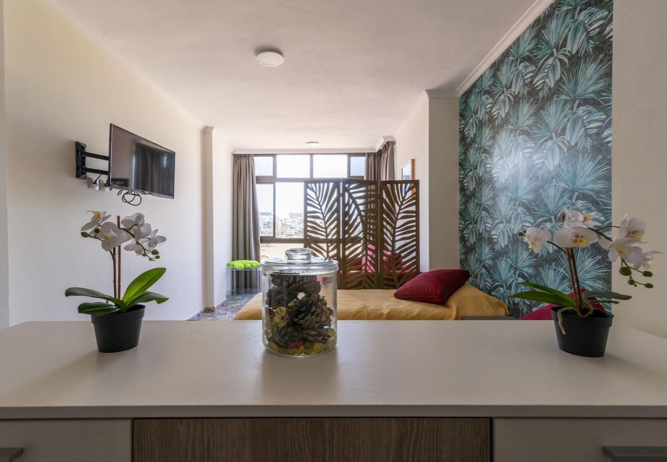 Studio in Las Palmas de Gran Canaria - Lightbooking Beachfront  Canteras Beach 