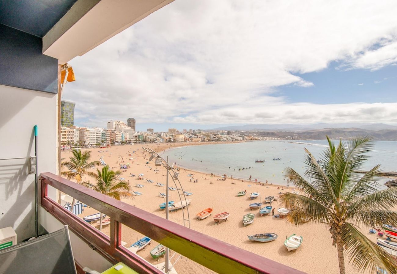 Apartment in Las Palmas de Gran Canaria - Lightbooking Canteras Beach Sea view 