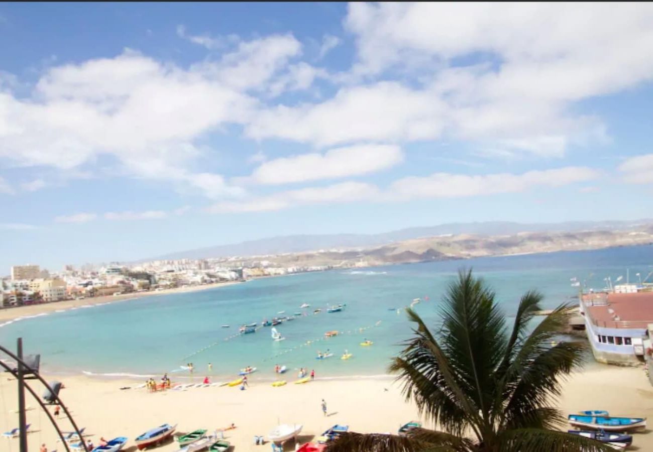 Apartment in Las Palmas de Gran Canaria - Lightbooking Canteras Beach Sea view 