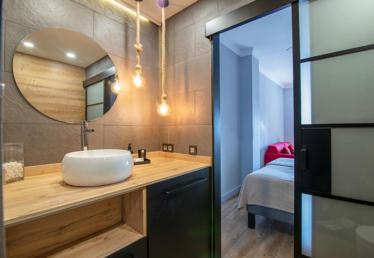 Apartment in Las Palmas de Gran Canaria - Lightbooking Canteras Beach Sea view 