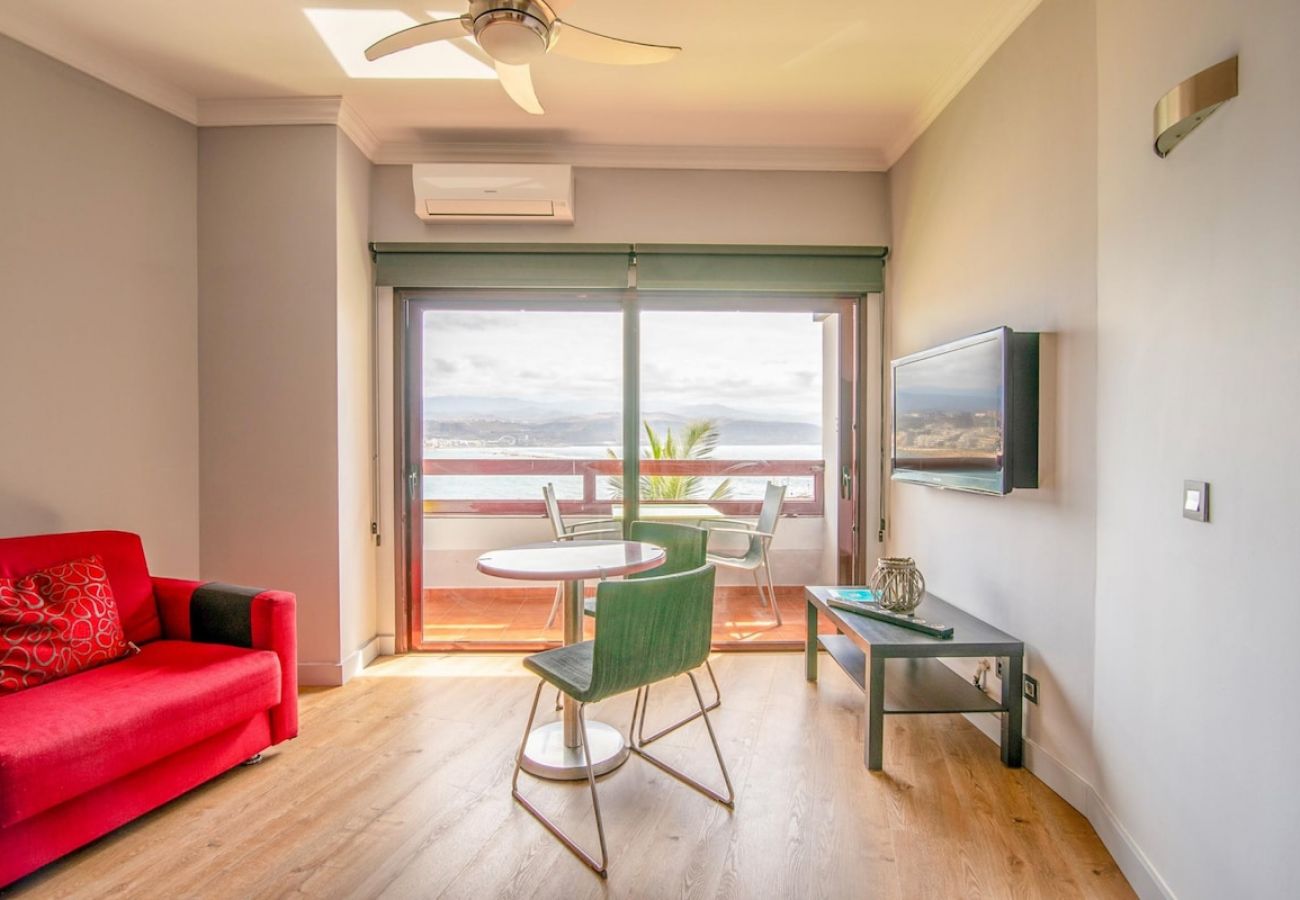 Apartment in Las Palmas de Gran Canaria - Lightbooking Canteras Beach Sea view 