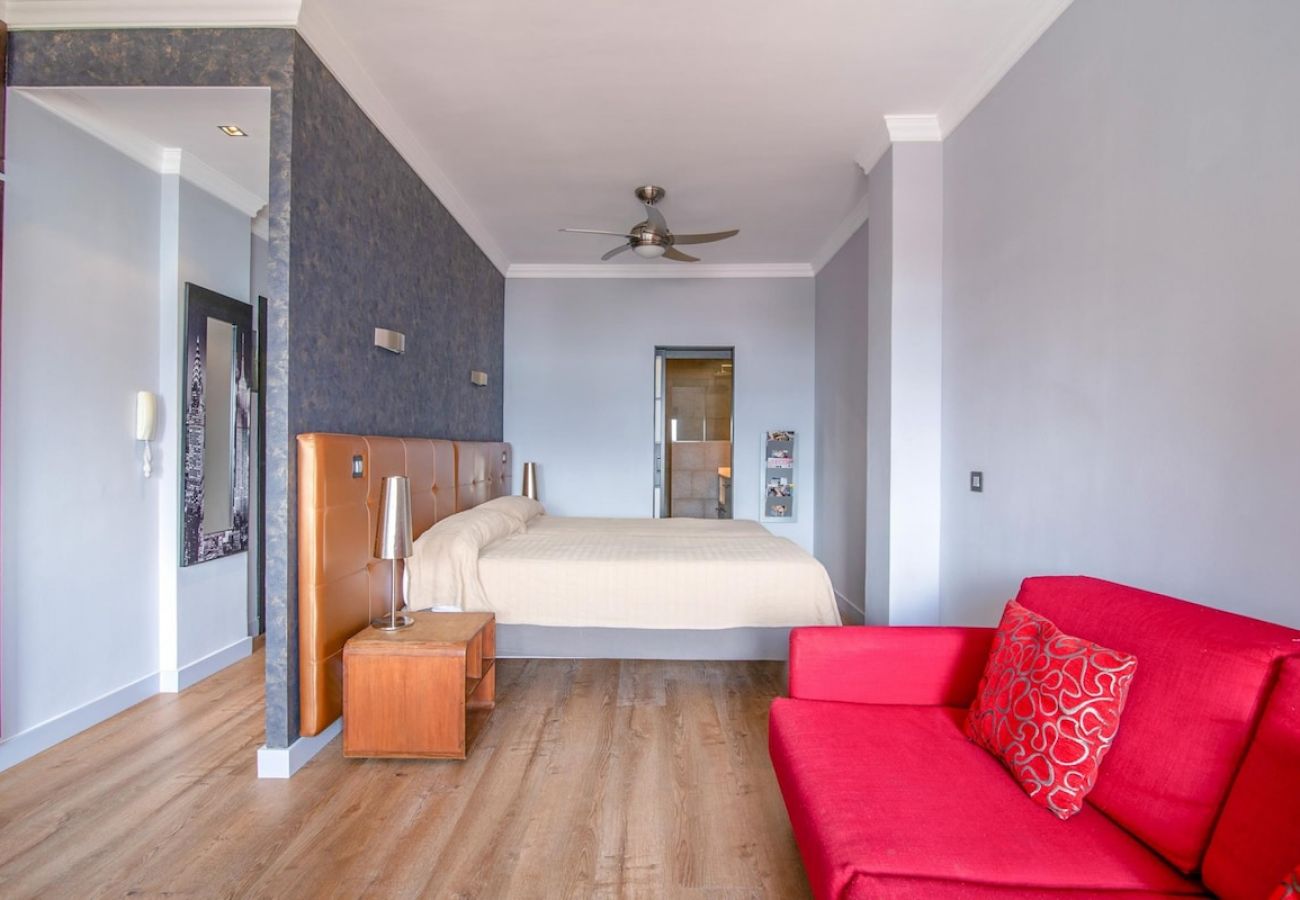 Apartment in Las Palmas de Gran Canaria - Lightbooking Canteras Beach Sea view 