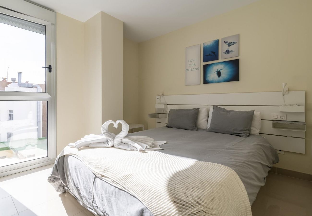 Apartment in Las Palmas de Gran Canaria - Nuevos Lightbooking Livian Suites Las Palmas 4 B 