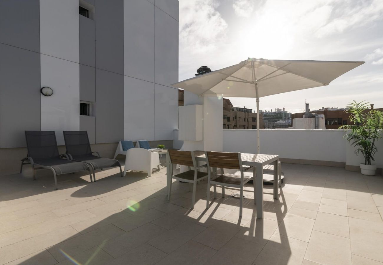 Apartment in Las Palmas de Gran Canaria - Nuevos Lightbooking Livian Suites Las Palmas 4 B 