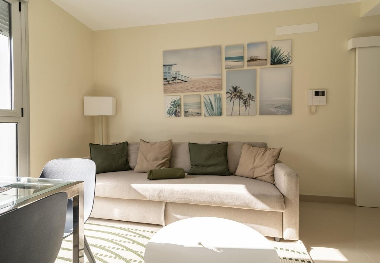 Apartment in Las Palmas de Gran Canaria - Nuevos Lightbooking Livian Suites Las Palmas 4 B 