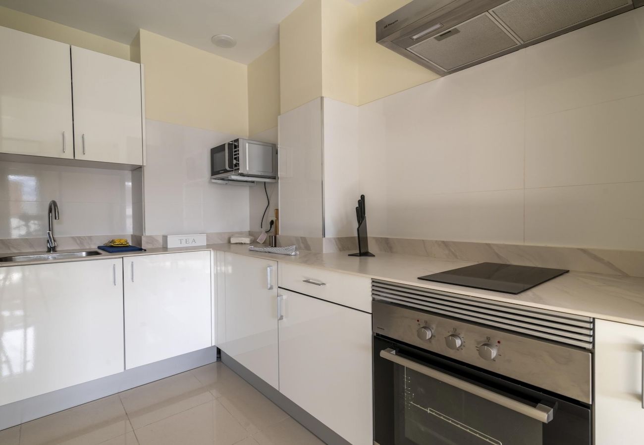 Apartment in Las Palmas de Gran Canaria - Nuevos Lightbooking Livian Suites Las Palmas 4 B 