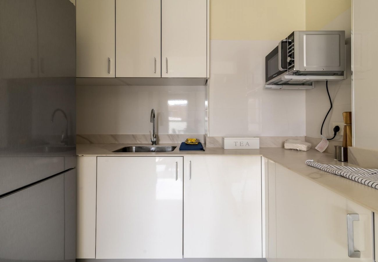 Apartment in Las Palmas de Gran Canaria - Nuevos Lightbooking Livian Suites Las Palmas 4 B 