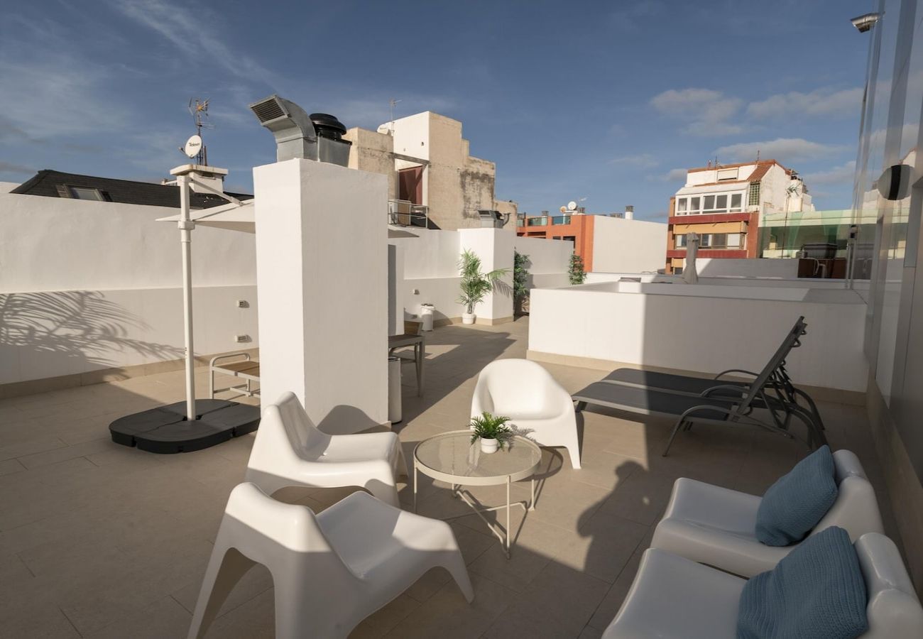 Apartment in Las Palmas de Gran Canaria - Nuevos Lightbooking Livian Suites Las Palmas 4 B 