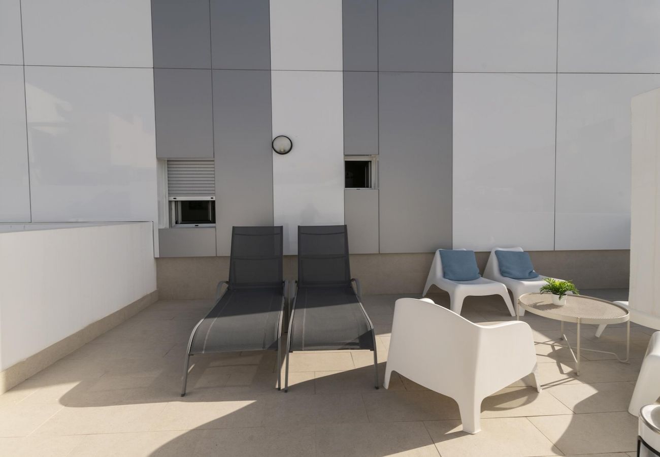Apartment in Las Palmas de Gran Canaria - Nuevos Lightbooking Livian Suites Las Palmas 4 B 