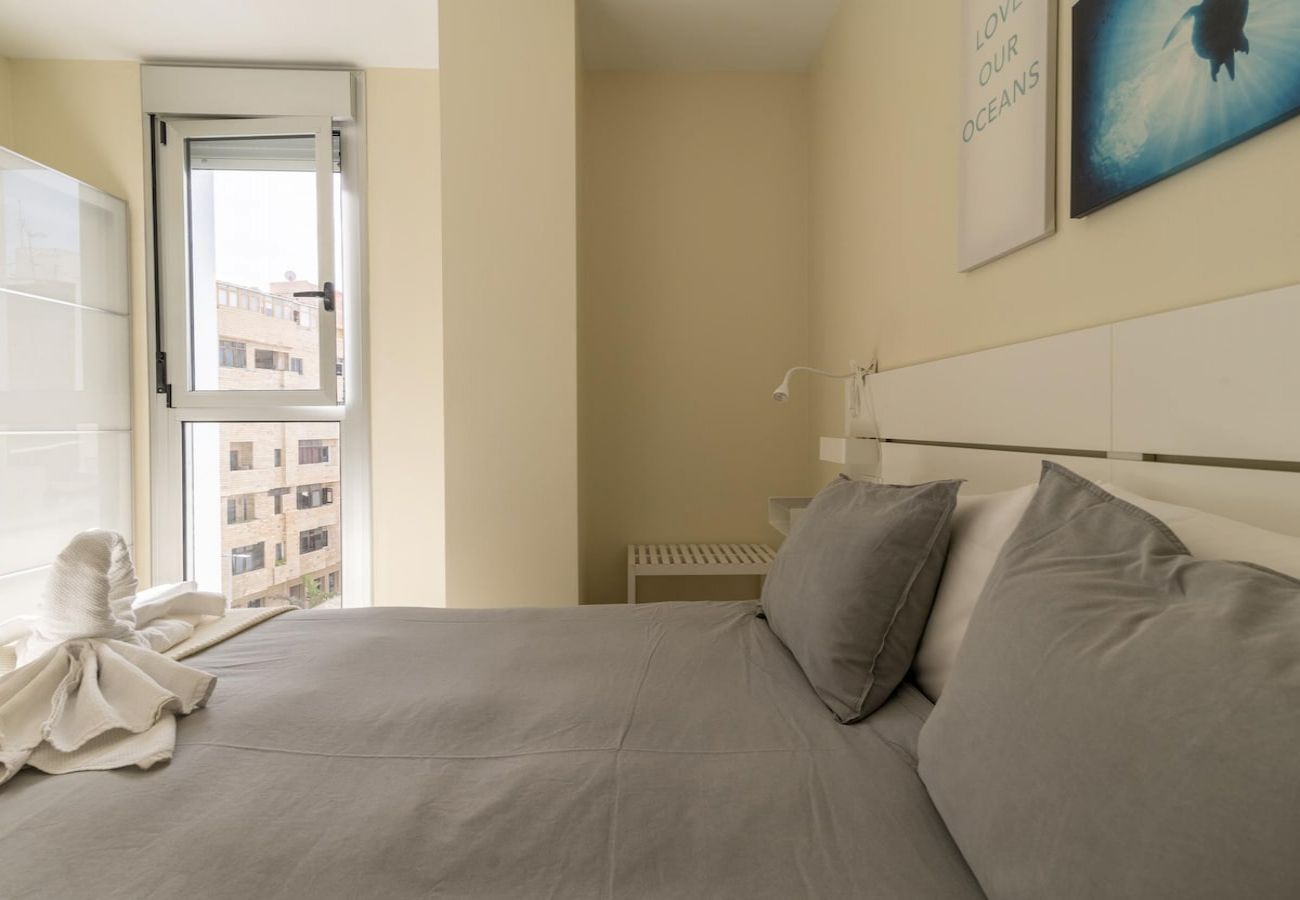Apartment in Las Palmas de Gran Canaria - Nuevos Lightbooking Livian Suites Las Palmas 4 B 