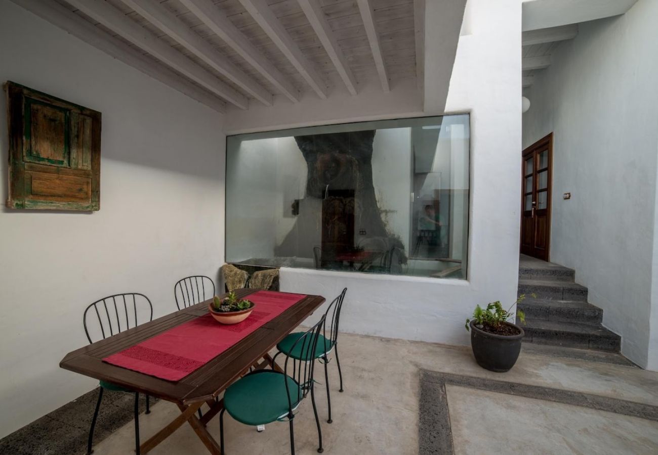 House in Haría - Lightbooking Haría Lanzarote 