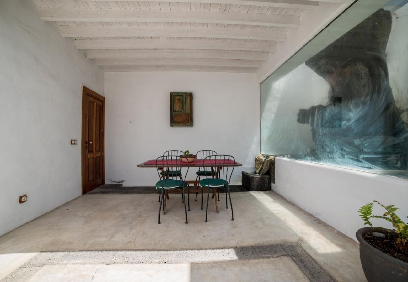 House in Haría - Lightbooking Haría Lanzarote 