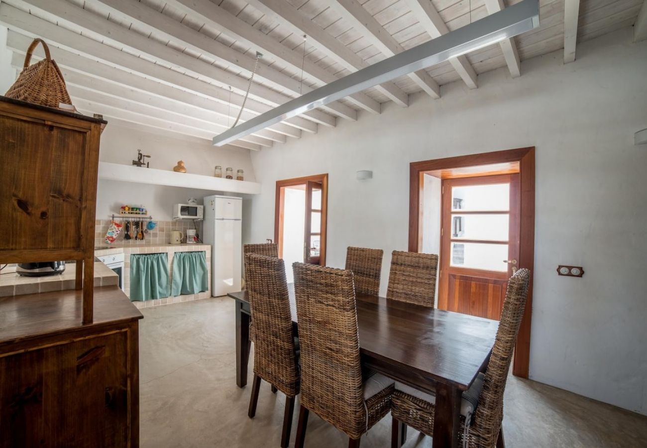 House in Haría - Lightbooking Haría Lanzarote 