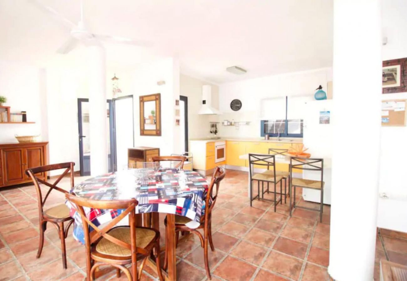 House in Caleta de Sebo - Lightbooking La Graciosa 