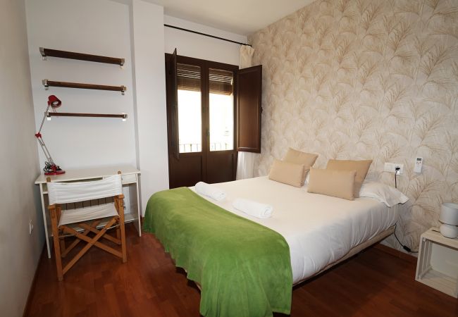 Apartment in Granada - Lightbooking El Realejo Granada 