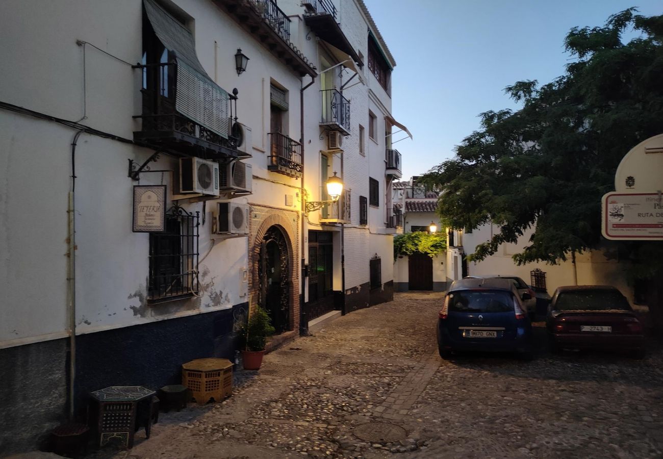 Apartment in Granada - Lightbooking El Realejo Granada 