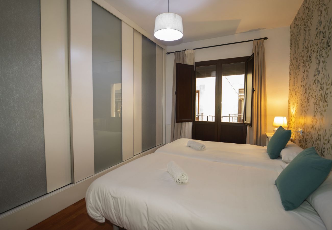 Apartment in Granada - Lightbooking El Realejo Granada 