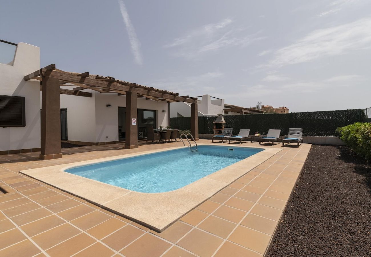 Villa in Caleta de Fuste - Antigua - Lightbooking Pueblo Majorero heated pool 