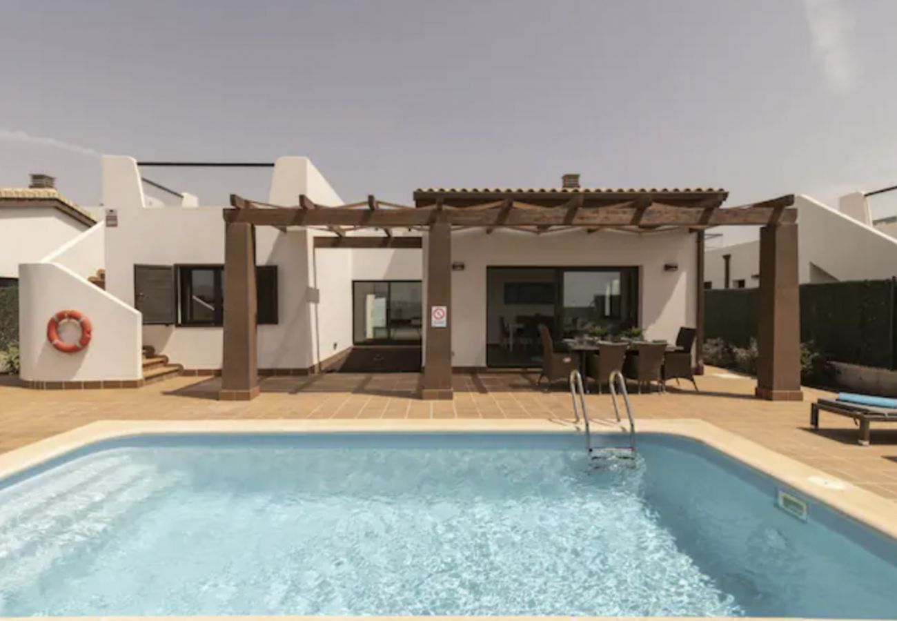 Villa in Caleta de Fuste - Antigua - Lightbooking Pueblo Majorero heated pool 