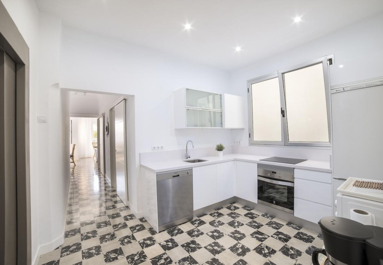 Apartment in Las Palmas de Gran Canaria - Lightbooking Las Palmas Canteras Beach 