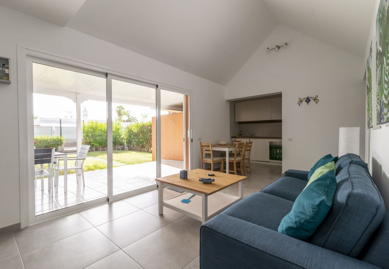 Bungalow in San Bartolomé de Tirajana - Lightbooking Los Melocotones Maspalomas 