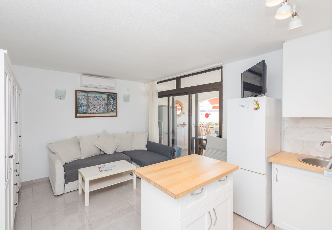 Apartment in San Bartolomé de Tirajana - Lightbooking San Agustin Montenegro 