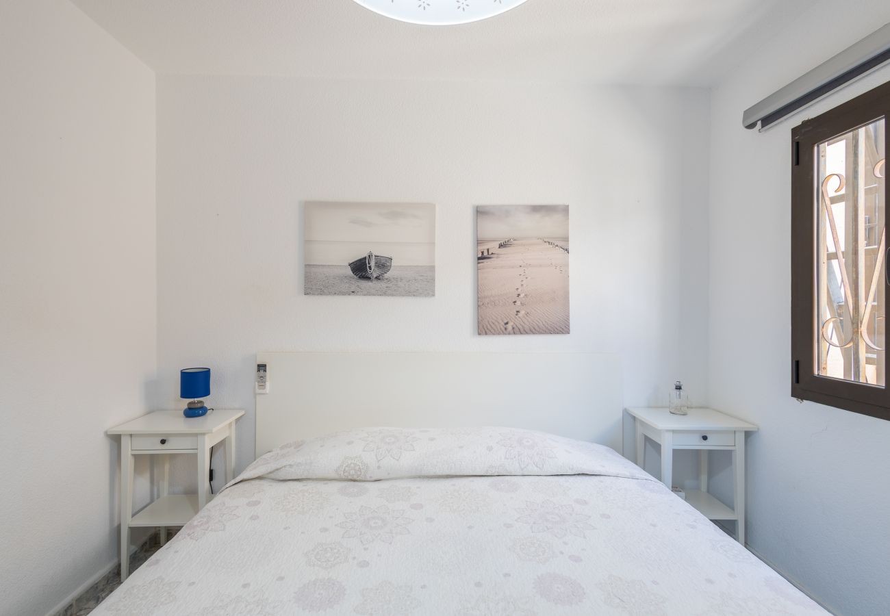 Apartment in San Bartolomé de Tirajana - Lightbooking San Agustin Montenegro 