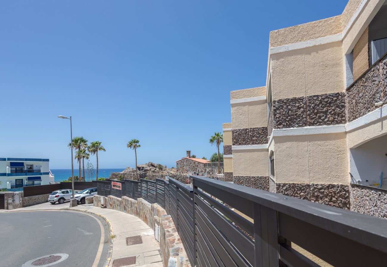 Apartment in San Bartolomé de Tirajana - Lightbooking San Agustin Montenegro 