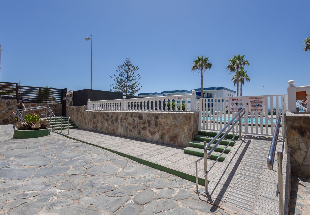 Apartment in San Bartolomé de Tirajana - Lightbooking San Agustin Montenegro 
