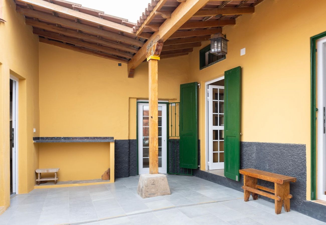House in Güimar - Lightbooking Cave house Las Teresitas Tenerife 