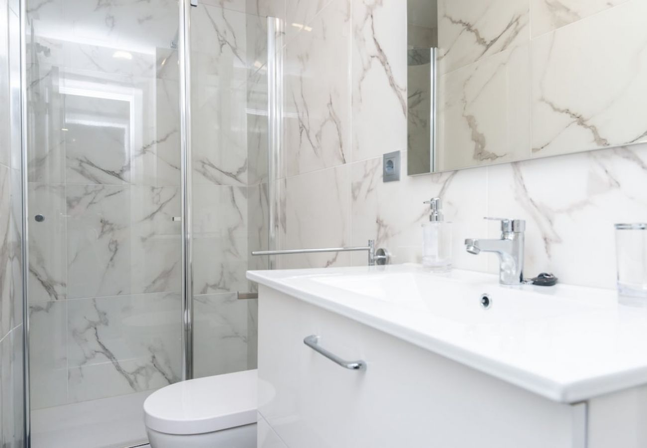 Apartment in Las Palmas de Gran Canaria - Lightbooking Canteras Beach Studio 