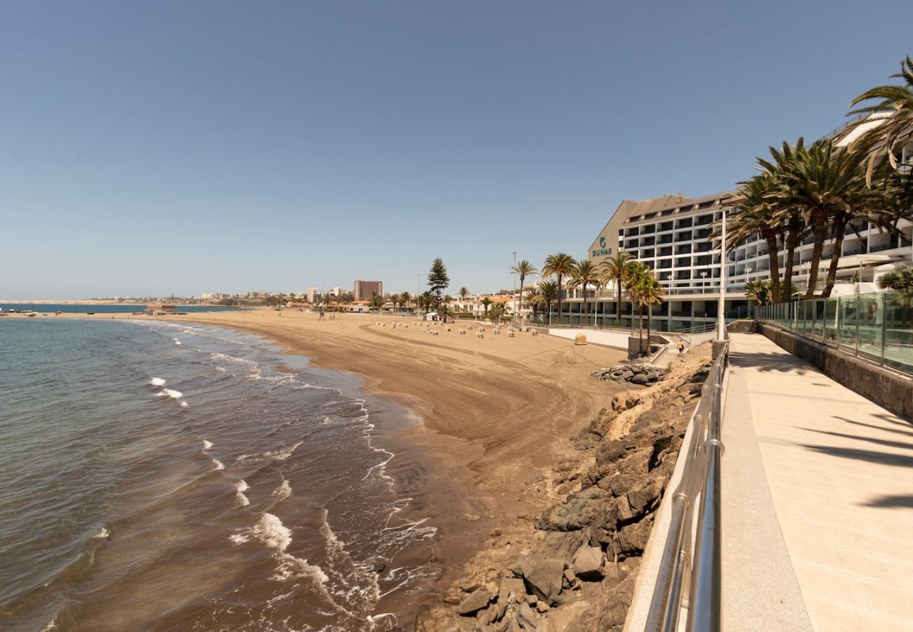 Apartment in San Bartolomé de Tirajana - Lightbooking San Agustín next to the beaches 