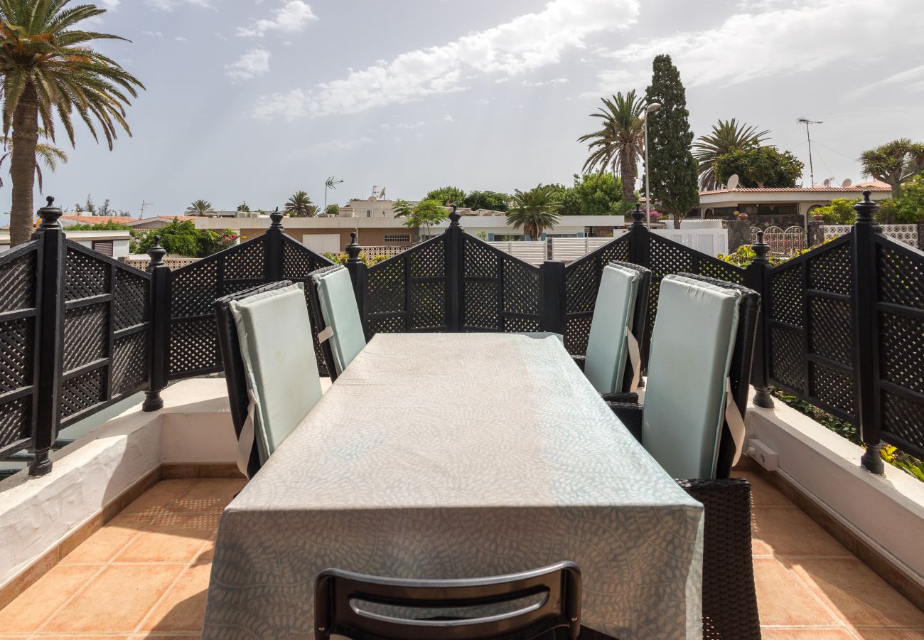 Apartment in San Bartolomé de Tirajana - Lightbooking San Agustín next to the beaches 