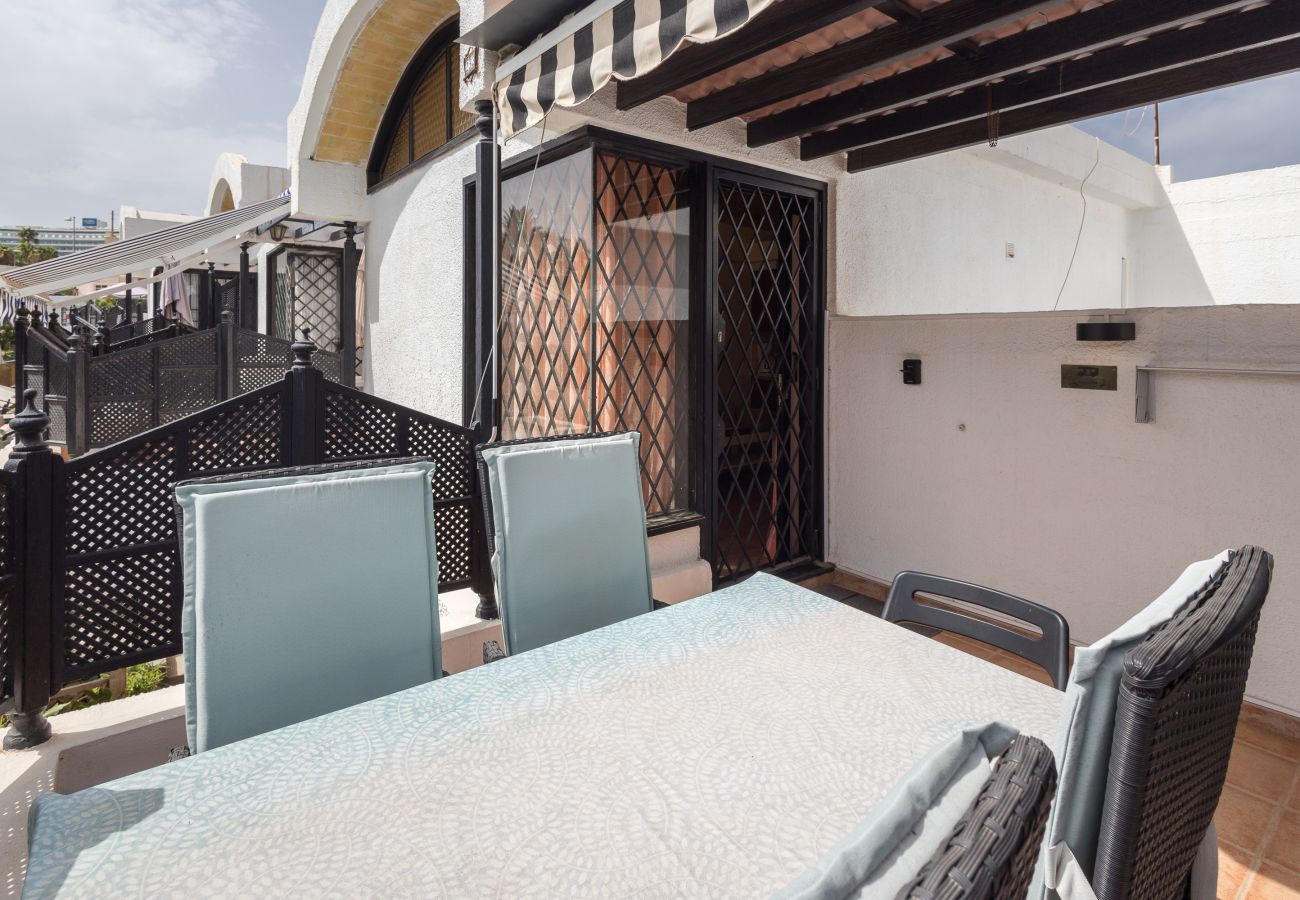Apartment in San Bartolomé de Tirajana - Lightbooking San Agustín next to the beaches 