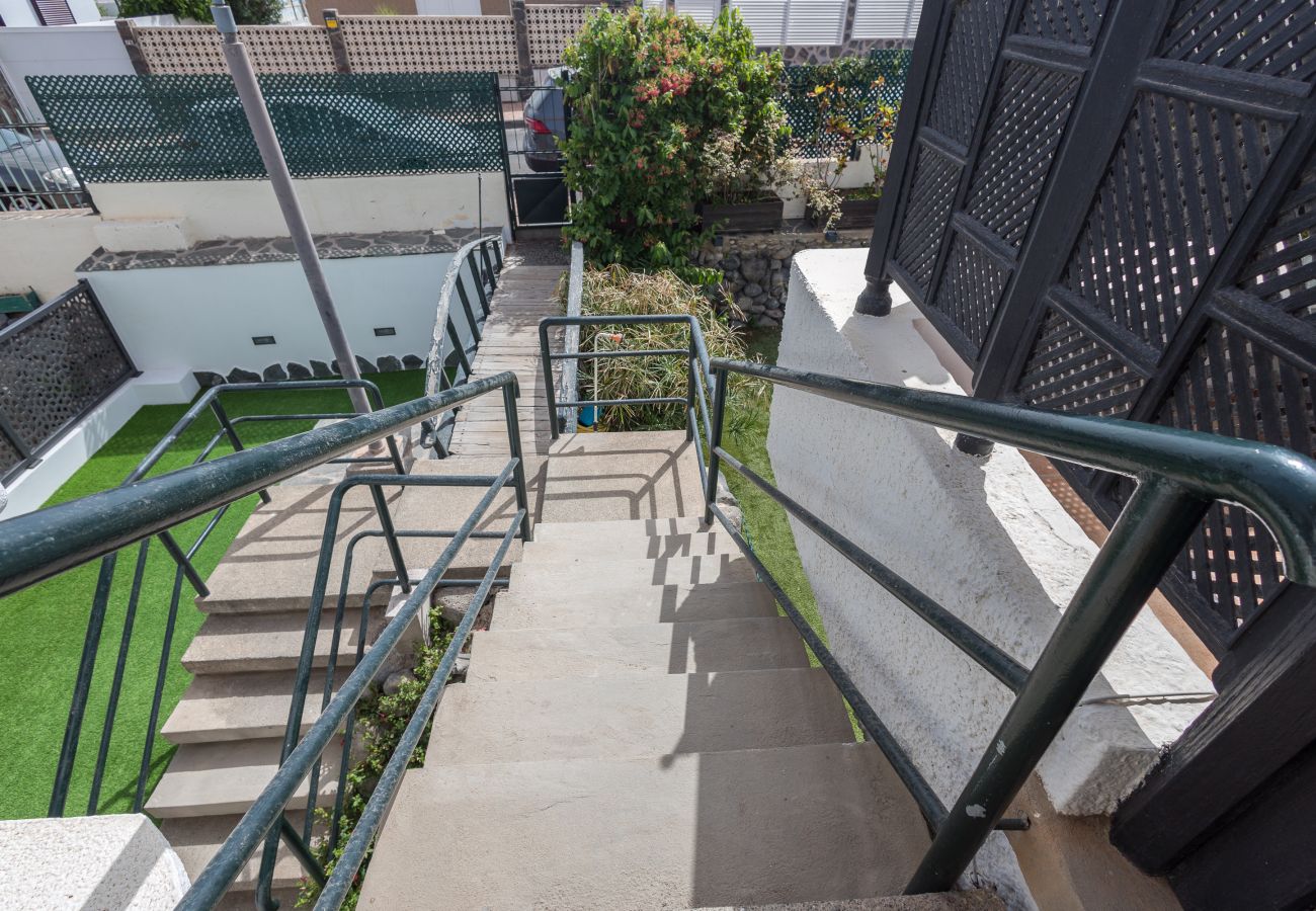 Apartment in San Bartolomé de Tirajana - Lightbooking San Agustín next to the beaches 