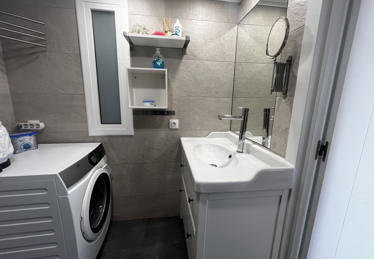 Apartment in San Bartolomé de Tirajana - Lightbooking San Agustín next to the beaches 