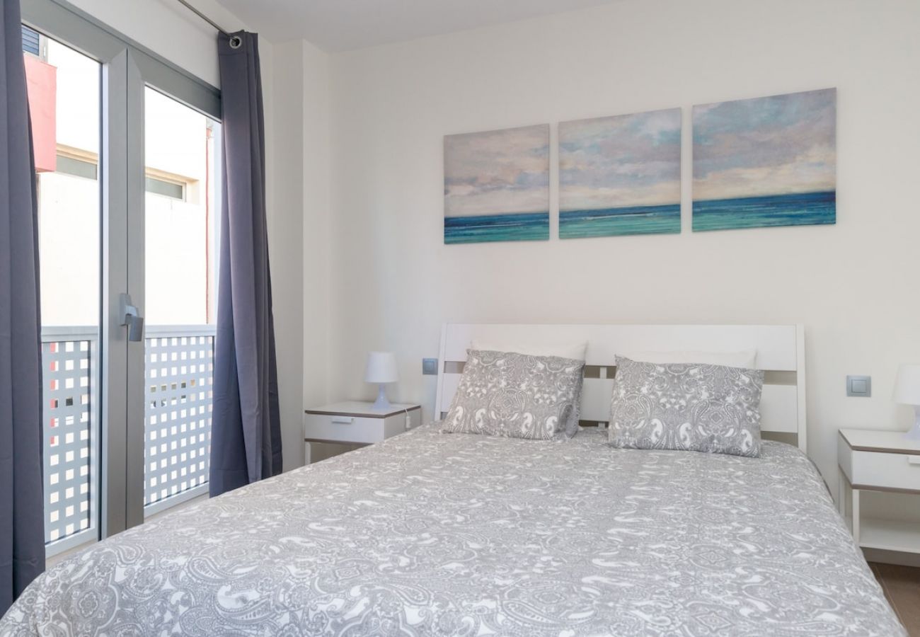 Apartment in Las Palmas de Gran Canaria - Lightbooking Canteras Beach Studio 