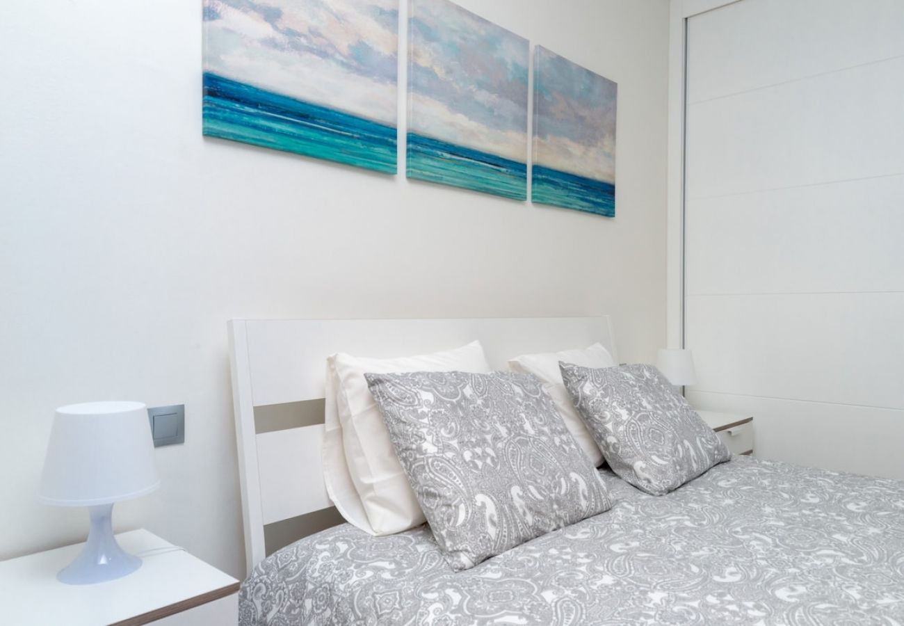 Apartment in Las Palmas de Gran Canaria - Lightbooking Canteras Beach Studio 
