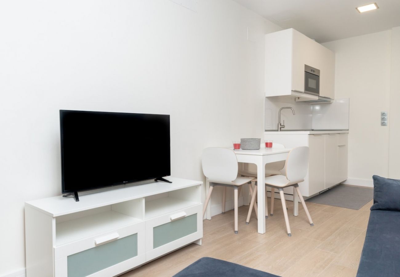 Apartment in Las Palmas de Gran Canaria - Lightbooking Canteras Beach Studio 