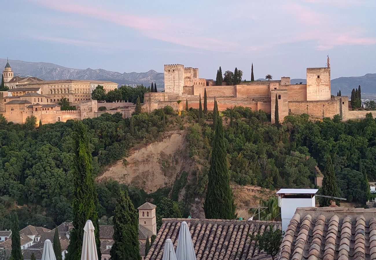 Apartment in Granada - Lightbooking Materno Granada 