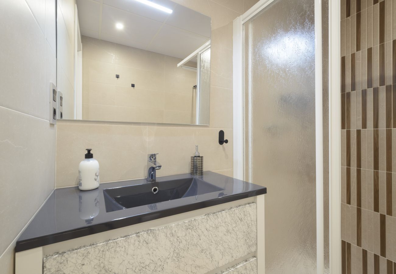 Apartment in Granada - Lightbooking Materno Granada 