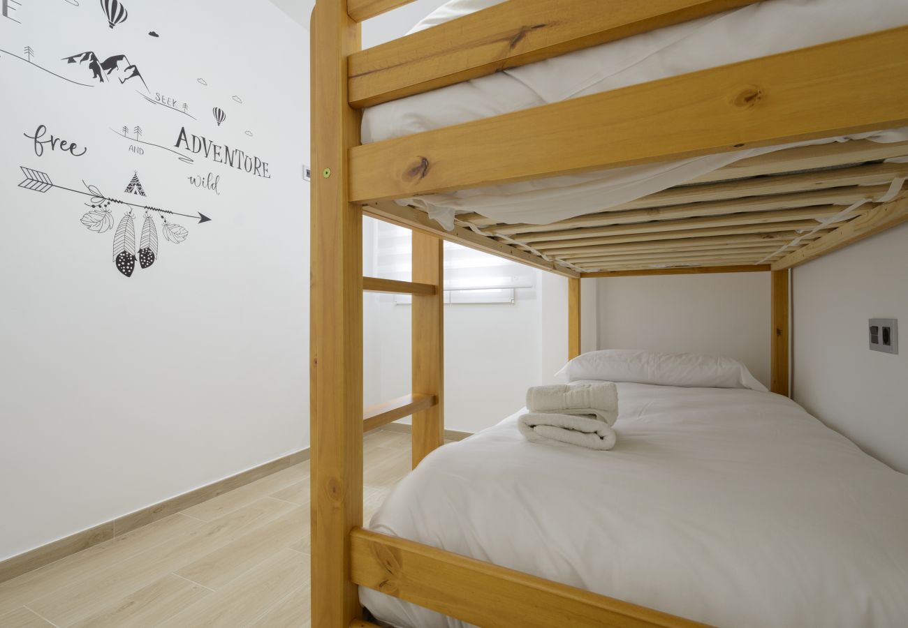 Apartment in Granada - Lightbooking Materno Granada 