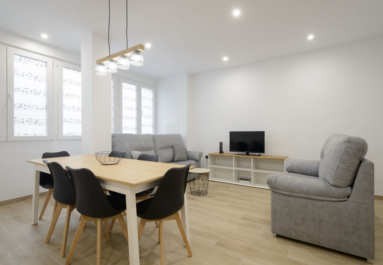 Apartment in Granada - Lightbooking Materno Granada 