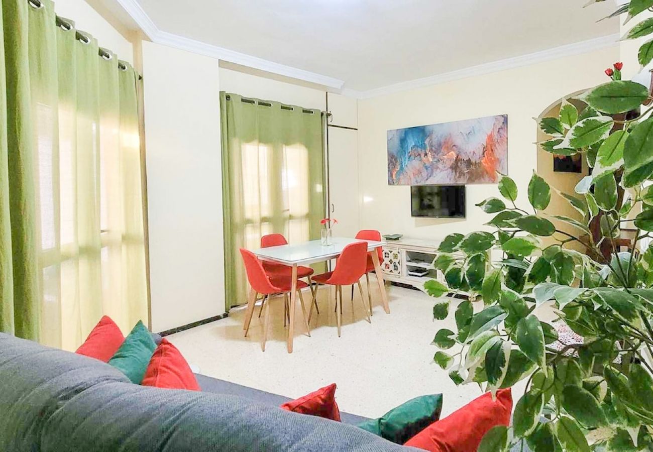 Residence in Las Palmas de Gran Canaria - Lightbooking Las Palmas Canteras Beach 