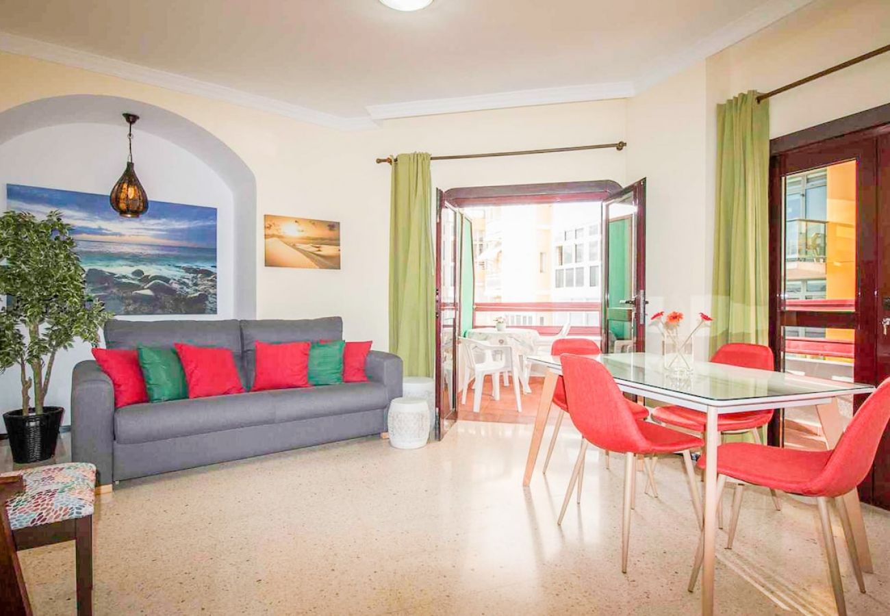 Residence in Las Palmas de Gran Canaria - Lightbooking Las Palmas Canteras Beach 