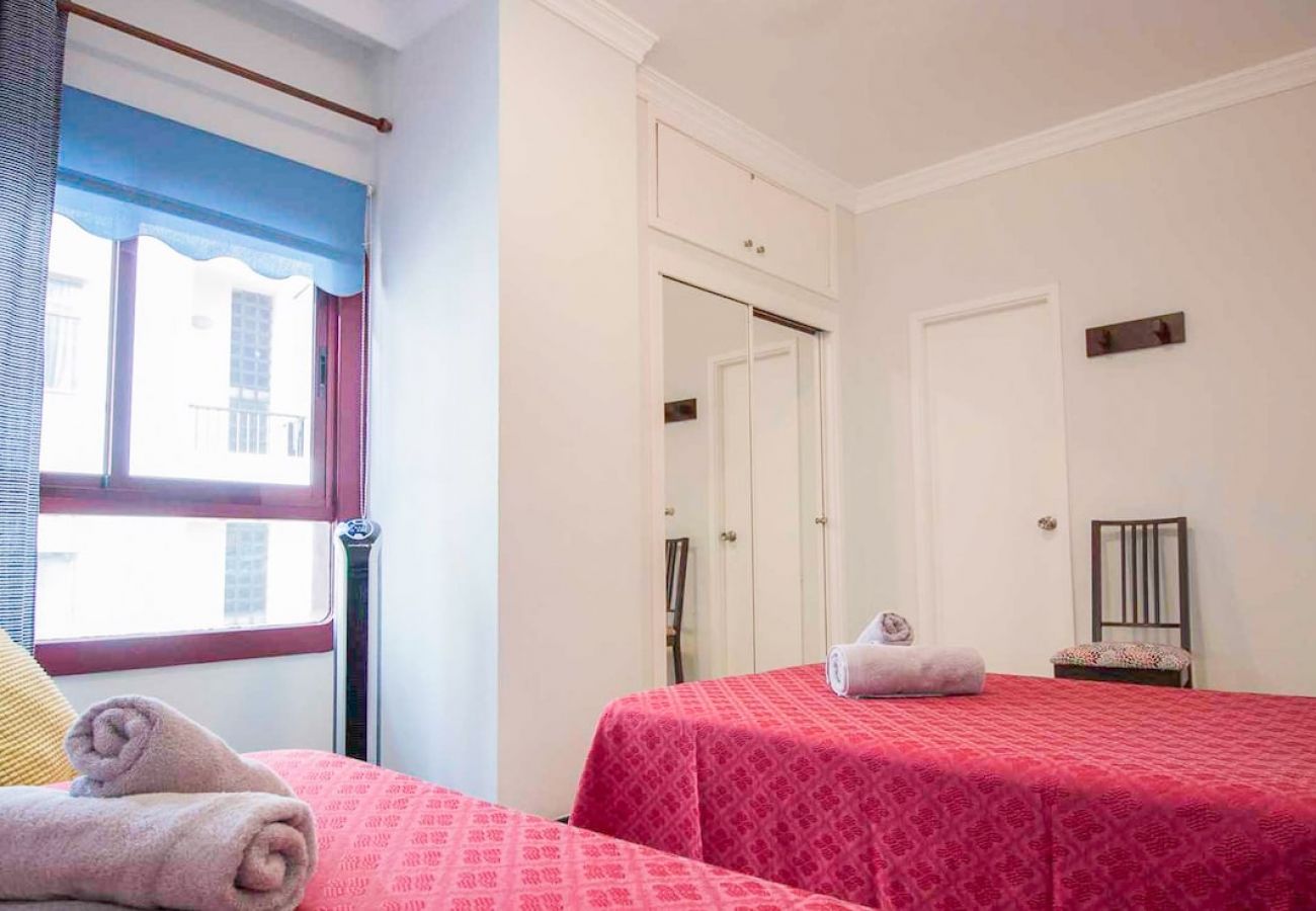 Residence in Las Palmas de Gran Canaria - Lightbooking Las Palmas Canteras Beach 