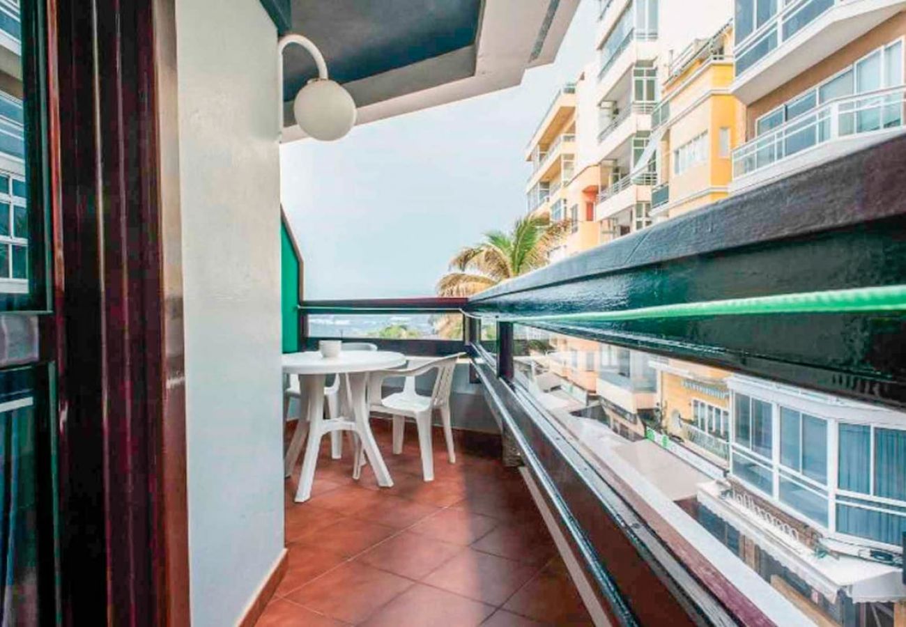 Residence in Las Palmas de Gran Canaria - Lightbooking Las Palmas Canteras Beach 