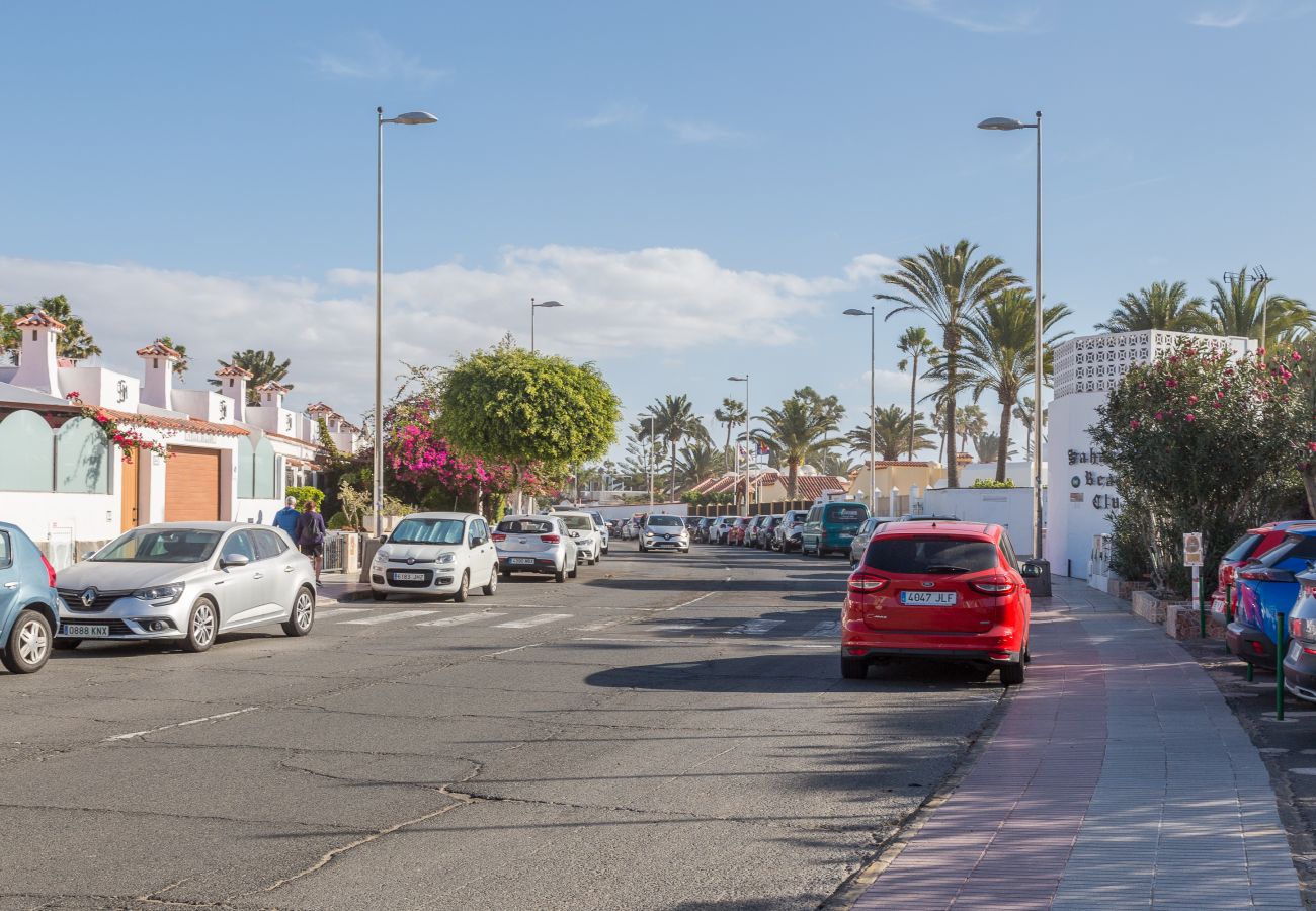 House in San Bartolomé de Tirajana - Lightbooking private pool Playa del Inglés 