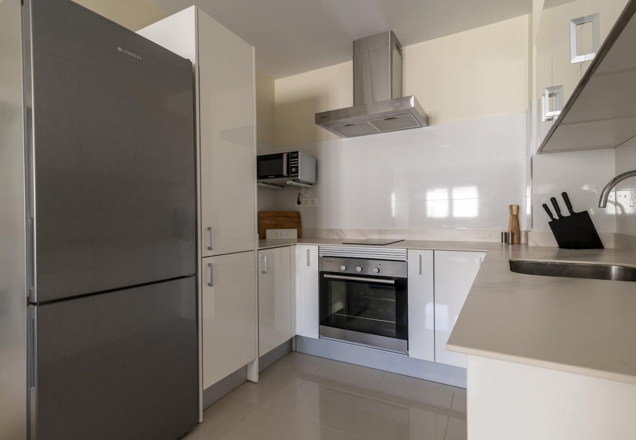 Apartment in Las Palmas de Gran Canaria - Nuevos Lightbooking Livian Suites Las Palmas 4 A 