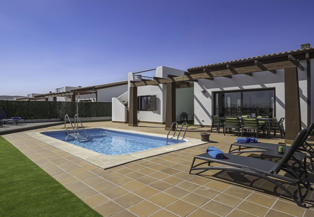 Villa in Caleta de Fuste - Antigua - Lightbooking El Molino private heated pool 